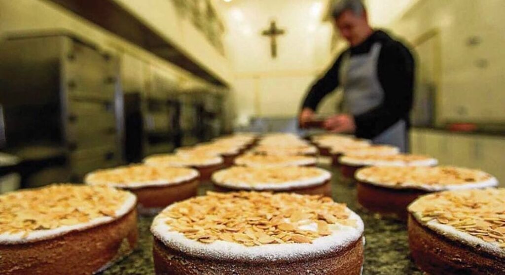 Preparação dos pães na Padaria do Mosteiro São Bento