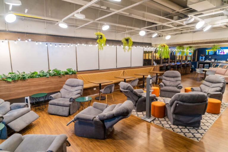 Coworking no aeroporto de Guarulhos: transforme sua parada em produtividade