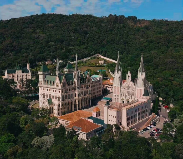 Conheça a Basílica Nossa Senhora do Rosário, em Caieiras